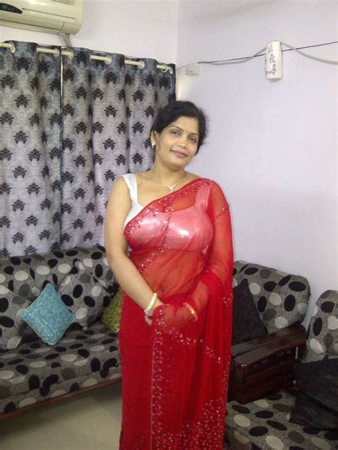 indian aunty nude body|Free Indian Aunty Showing Porn Videos